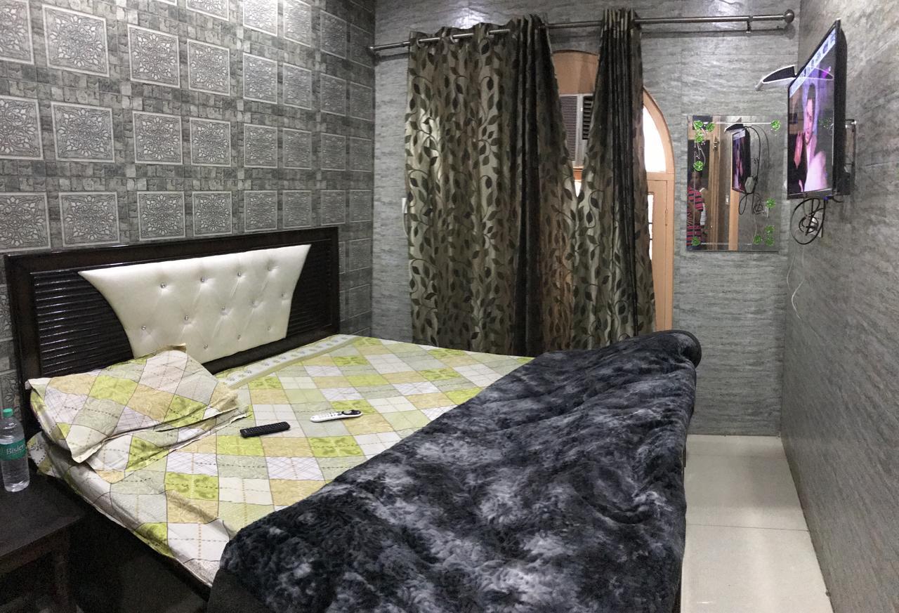 Hotel Prince Palace Patiāla Kültér fotó